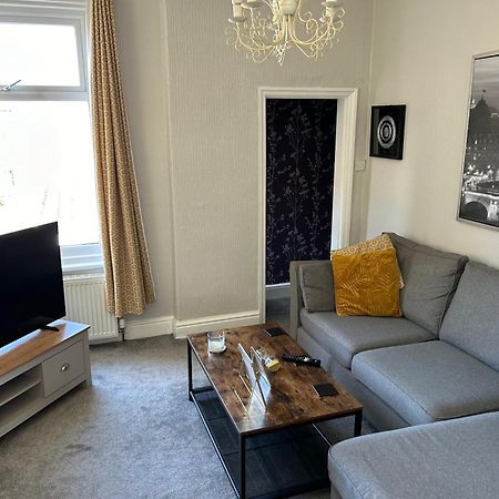 1 Bedroom Spacious Apartment Літам-Сент-Еннс Екстер'єр фото